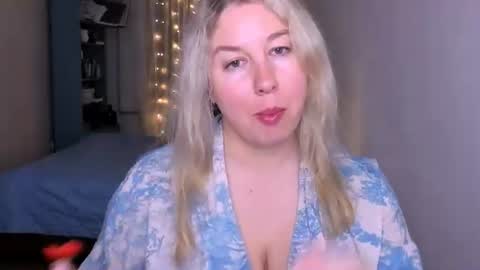 Nancy online show from 06-20-26, 06:11