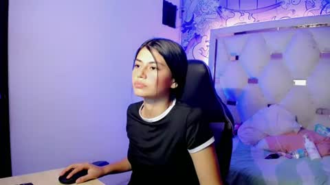 Snapshot of nani_155_ chatting on 06-14-26, 04:03 NANI online show from 06-14-26, 04:03