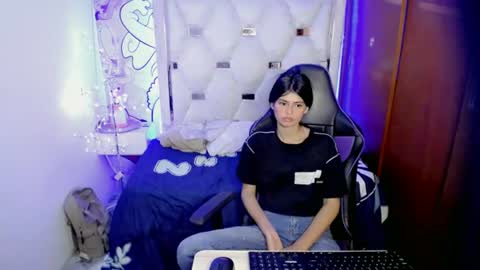 Snapshot of nani_155_ chatting on 06-18-26, 05:30 NANI online show from 06-18-26, 05:30