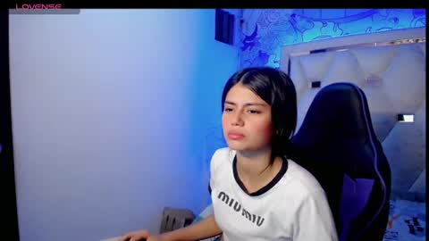 Snapshot of nani_155_ chatting on 06-30-26, 03:18 NANI online show from 06-30-26, 03:18