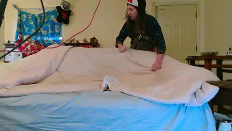 Snapshot of nannabaldur chatting on 12-20-24, 05:29 Nanna Baldur online show from 12-20-24, 05:29