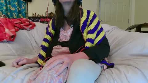 Snapshot of nannabaldur chatting on 12-23-24, 04:22 Nanna Baldur online show from 12-23-24, 04:22