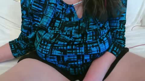 Snapshot of nannabaldur chatting on 02-12-25, 12:05 Nanna Baldur online show from 02-12-25, 12:05