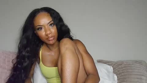 Snapshot of nanneyrose chatting on 10-11-25, 05:39 Nanneypooh online show from 10-11-25, 05:39