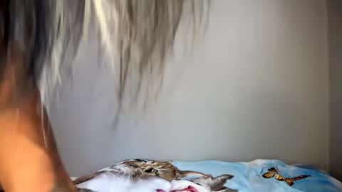 Snapshot of nanneyrose chatting on 04-01-26, 12:44 Nanneypooh online show from 04-01-26, 12:44