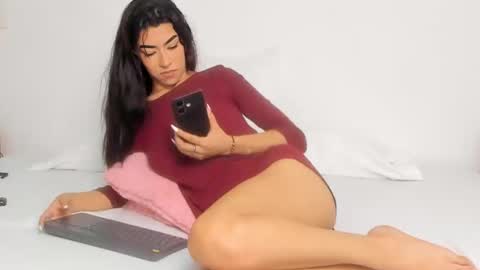 Snapshot of nany_model25 chatting on 02-20-25, 04:25 nany_model25 online show from 02-20-25, 04:25