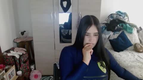 naomi_d online show from 05-01-26, 10:03