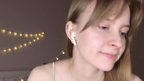 Naomi online show from 04-11-26, 06:23