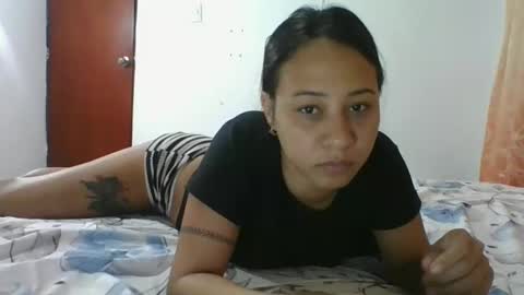 Snapshot of naomi_sweet420 chatting on 11-11-25, 12:27 Mia online show from 11-11-25, 12:27