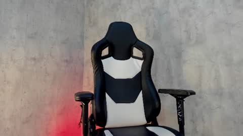 Heidy  online show from 06-26-26, 04:39