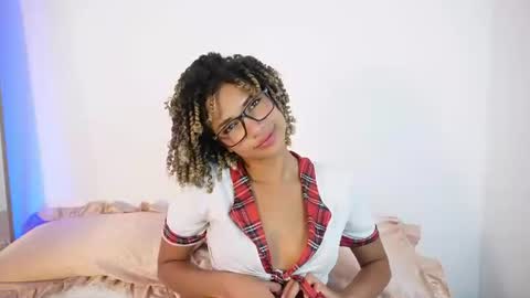 naomidawson online show from 07-22-26, 12:13