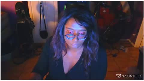 Snapshot of naomifux chatting on 06-24-26, 03:16 Naomi online show from 06-24-26, 03:16