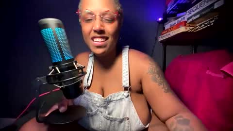 Naomigiirl6 online show from 06-06-26, 08:13