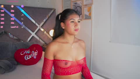 Naomi-Gray  online show from 04-08-26, 05:46