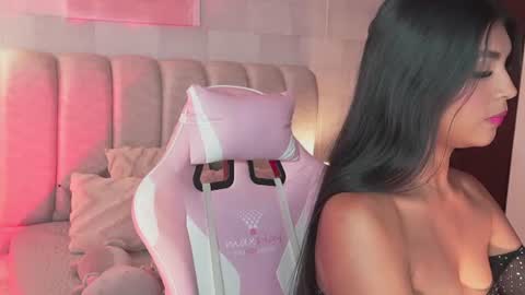 Naomi-Gray  online show from 07-11-26, 07:16