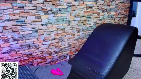 Snapshot of naomii_campbelll chatting on 06-07-26, 01:54 Naomi Campbel online show from 06-07-26, 01:54