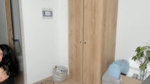 Naomi Moore online show from 04-28-26, 11:32