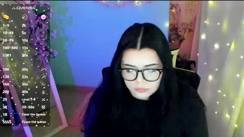 Naomi online show from 06-18-26, 05:51