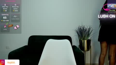 Naomi     online show from 01-12-25, 09:08