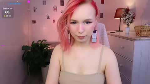 Snapshot of naomiyoru chatting on 05-05-26, 08:50 Naomi online show from 05-05-26, 08:50