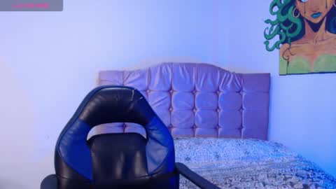 Nao online show from 10-15-25, 03:23