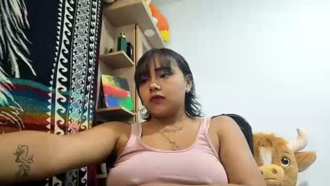 naomylux1 online show from 06-25-26, 02:44