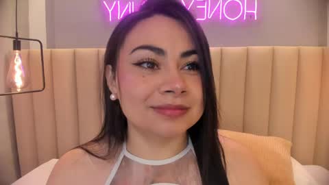 Naomy  online show from 05-21-26, 10:33