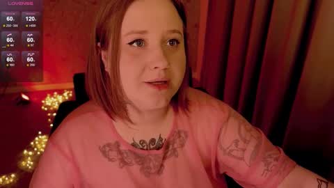 Snapshot of naomyreyyy chatting on 12-21-25, 06:26 Naomy Rey online show from 12-21-25, 06:26