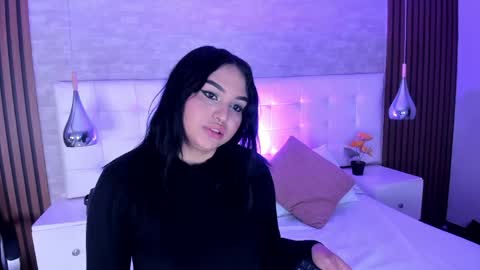 Naomy online show from 05-02-26, 08:03