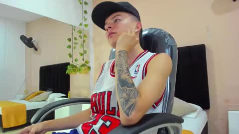 Nascary Fox online show from 12-02-25, 07:20