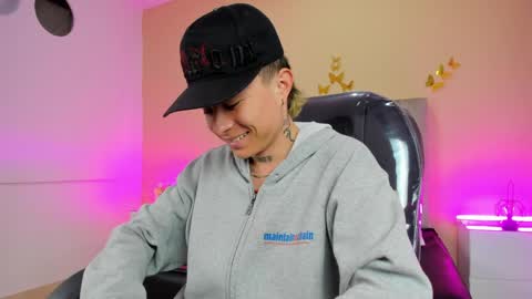 Nascary Fox online show from 04-28-26, 11:37