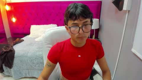 Snapshot of nash_kai11 chatting on 10-14-25, 06:42 NASH KAI online show from 10-14-25, 06:42