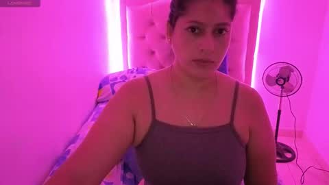 Nasly batista  online show from 11-08-25, 02:12