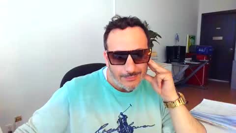Snapshot of nassobout chatting on 06-09-26, 09:26 nassobout online show from 06-09-26, 09:26