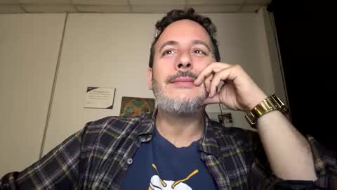 Snapshot of nassobout chatting on 06-11-26, 01:49 nassobout online show from 06-11-26, 01:49