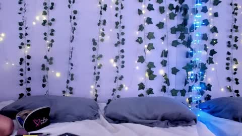 Maira online show from 01-23-25, 03:48