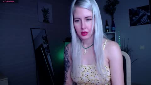 Snapshot of nastasya_cute chatting on 01-22-25, 01:53 Nastya online show from 01-22-25, 01:53