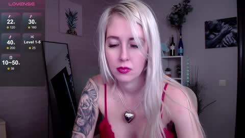 Snapshot of nastasya_cute chatting on 02-10-25, 04:52 Nastya online show from 02-10-25, 04:52