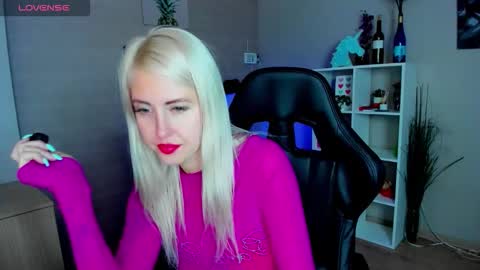 Snapshot of nastasya_cute chatting on 10-02-25, 01:34 Nastya online show from 10-02-25, 01:34