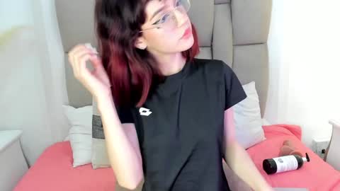 Snapshot of nastya_fantasy chatting on 12-28-24, 10:44 Nastya online show from 12-28-24, 10:44