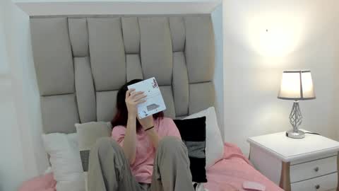 Snapshot of nastya_fantasy chatting on 12-31-24, 06:13 Nastya online show from 12-31-24, 06:13
