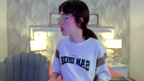 Snapshot of nastya_fantasy chatting on 02-01-25, 07:23 Nastya online show from 02-01-25, 07:23