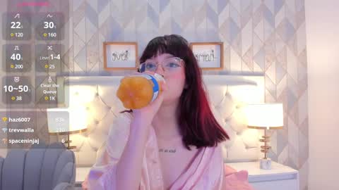 Snapshot of nastya_fantasy chatting on 02-05-25, 10:22 Nastya online show from 02-05-25, 10:22