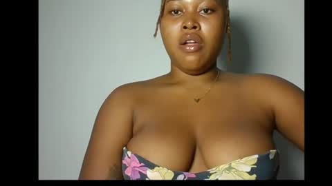 Zanele online show from 07-04-26, 05:13