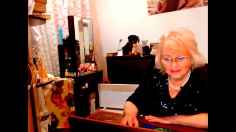 natali online show from 02-18-25, 09:20