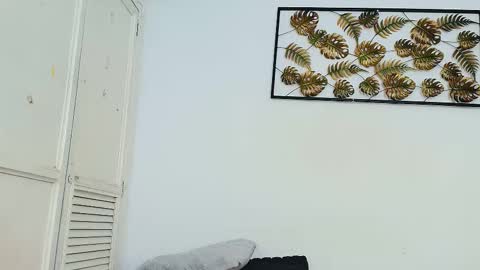 Snapshot of natalia_aguirre chatting on 09-14-25, 12:15 Naty online show from 09-14-25, 12:15