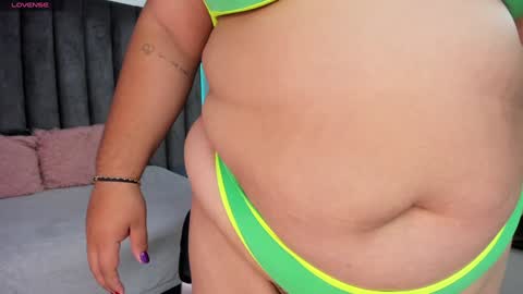 Snapshot of natalia_curvy1 chatting on 01-09-25, 06:04 Nathalia online show from 01-09-25, 06:04