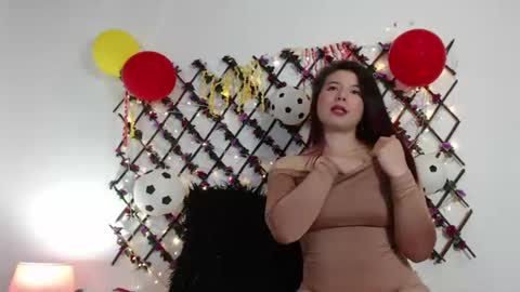 Snapshot of natalia_walker chatting on 07-17-26, 04:01 Natalia Walker online show from 07-17-26, 04:01