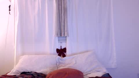 Snapshot of natalie6vmu chatting on 01-09-26, 07:00 Natalie Six online show from 01-09-26, 07:00