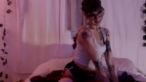 Snapshot of natalie6vmu chatting on 02-14-26, 05:15 Natalie Six online show from 02-14-26, 05:15